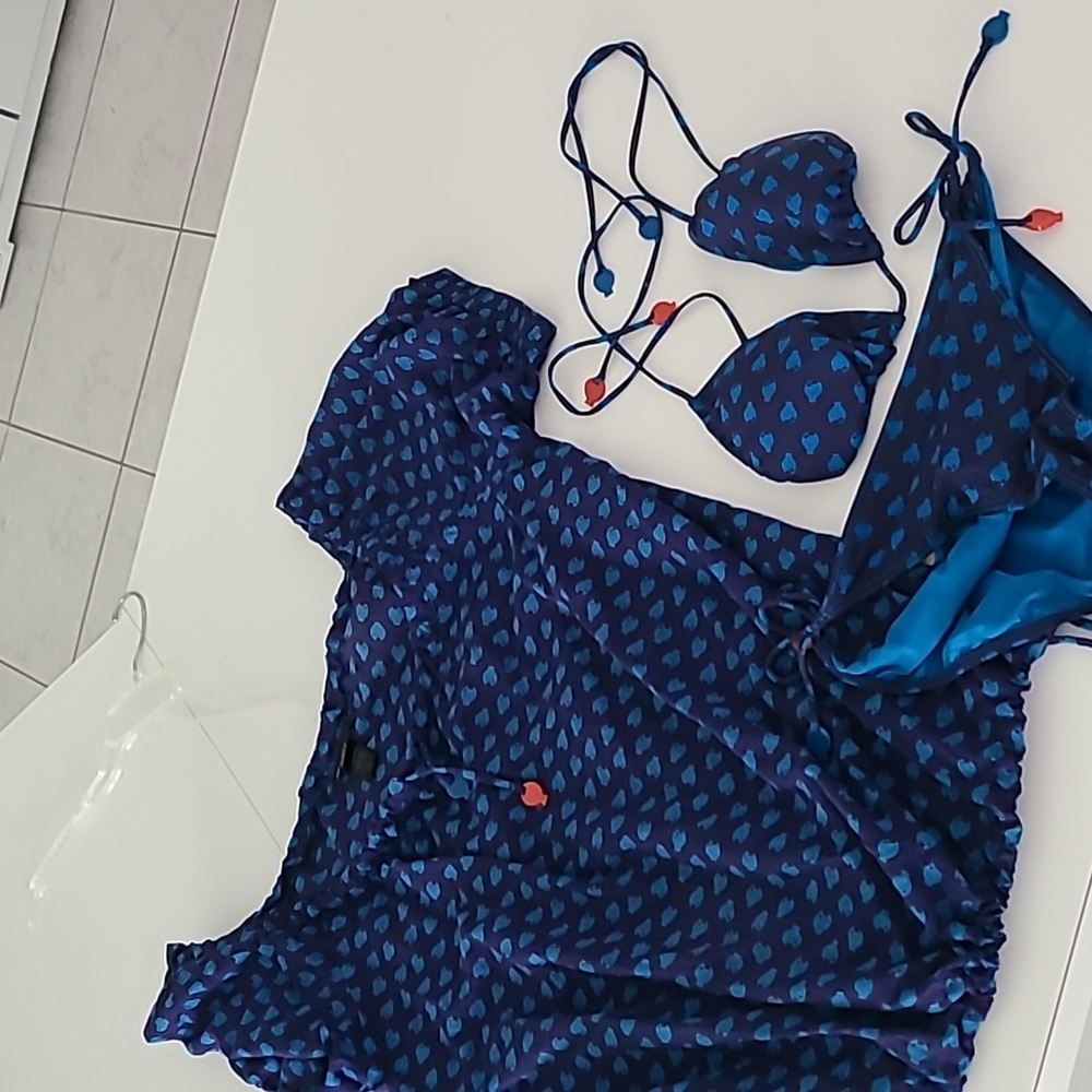 Marc Jacobs swim 2 piece! Large bikini